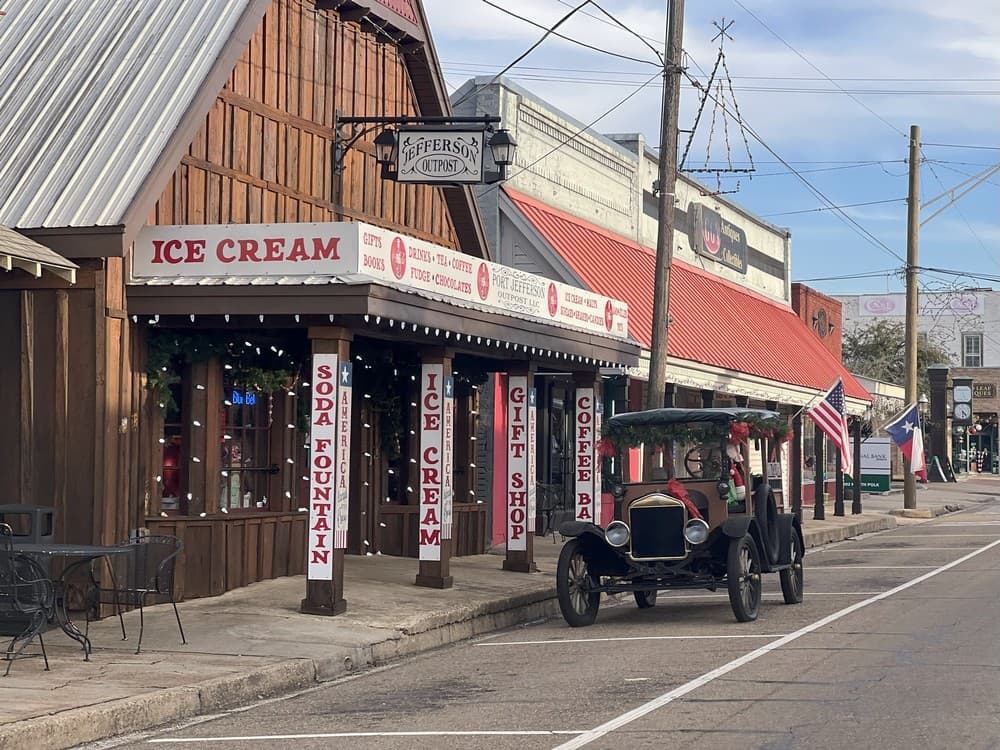 Old street in Jefferson, TX Old street in Jefferson, TX
